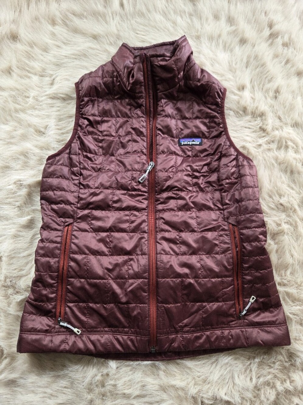 Patagonia Women's Quilted Vest - Burgundy